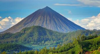 Mengenal Lebih Dekat Gunung Dapi: Si Pemilik Keindahan Alam di Pulau Seram